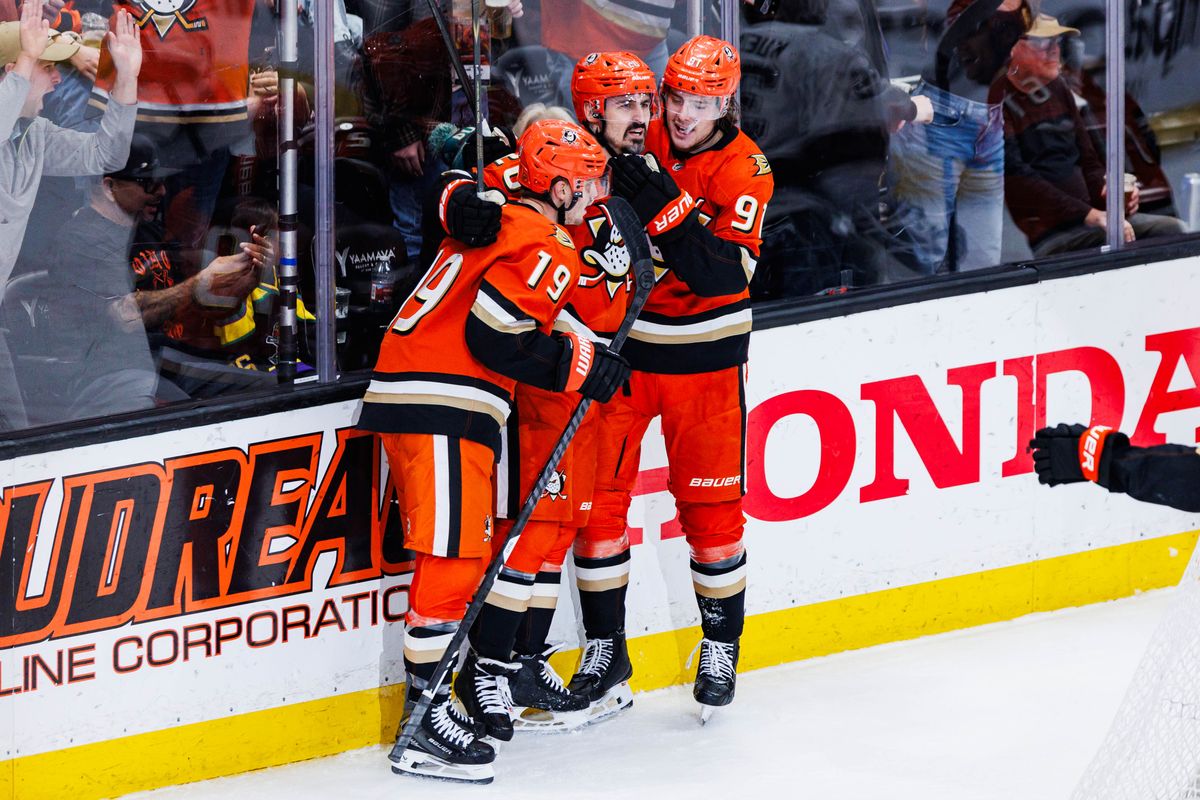 Anaheim Ducks players celebrate after a goal was scored during an NHL game against the Los Angeles Kings on November 28, 2025 in Anaheim, Calif.