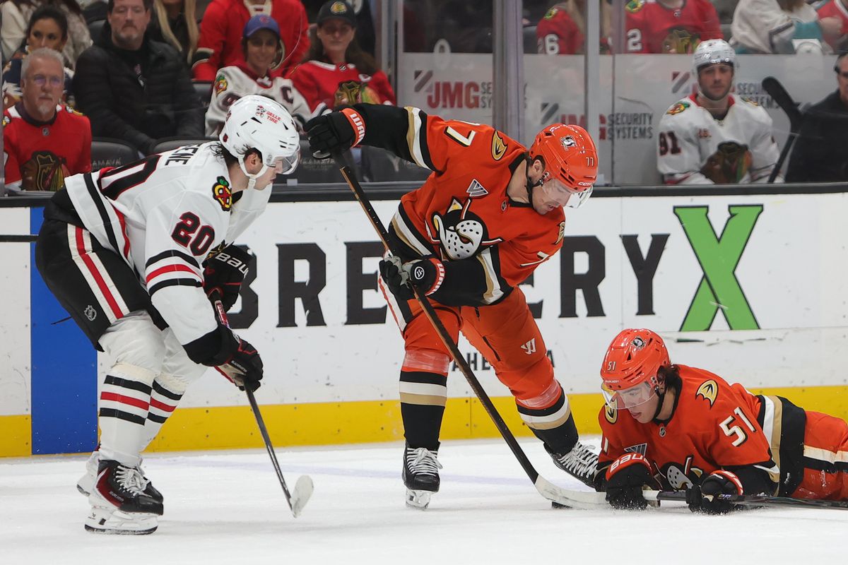 #77 RW Frank Vatrano of the Anaheim Ducks battles for the puck during an NHL game against the Chicago Blackhawks on December 7, 2025 in Anaheim, CA. #77 RW Frank Vatrano of the Anaheim Ducks battles for the puck during an NHL game against the Chicago Blackhawks on December 7, 2025 in Anaheim, CA.