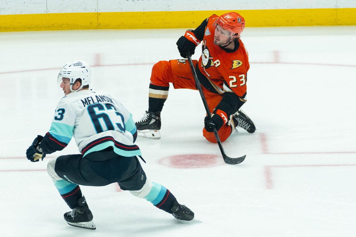 Anaheim Ducks center forward Mason McTavish (23), takes an attempt at goal during an NHL hockey game against the Seattle Kraken, Monday, December 22nd, 2025 in Anaheim, California