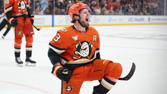 TST Images: Lightning defeat Ducks, 4-3, at the Honda Center taken at Honda Center (Anaheim Ducks)