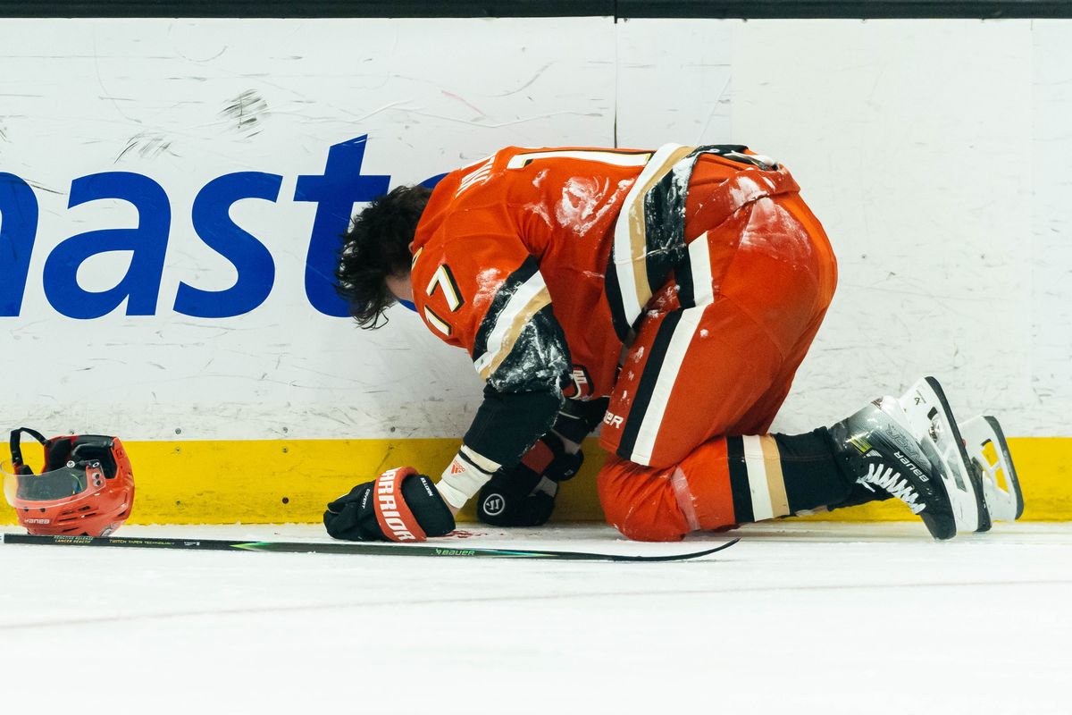 Anaheim Ducks left wing Alex Killorn (17) sustains an injury during an NHL hockey game against the Minnesota Wild, Friday, January 2nd, 2026 in Anaheim, California