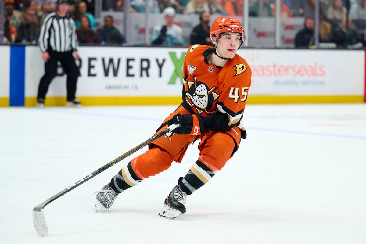 The Anaheim Duck’s right wing Beckett Sennecke (45) cuts toward the puck agains’t the Seattle Kraken February 3rd, 2026 in Anaheim California.