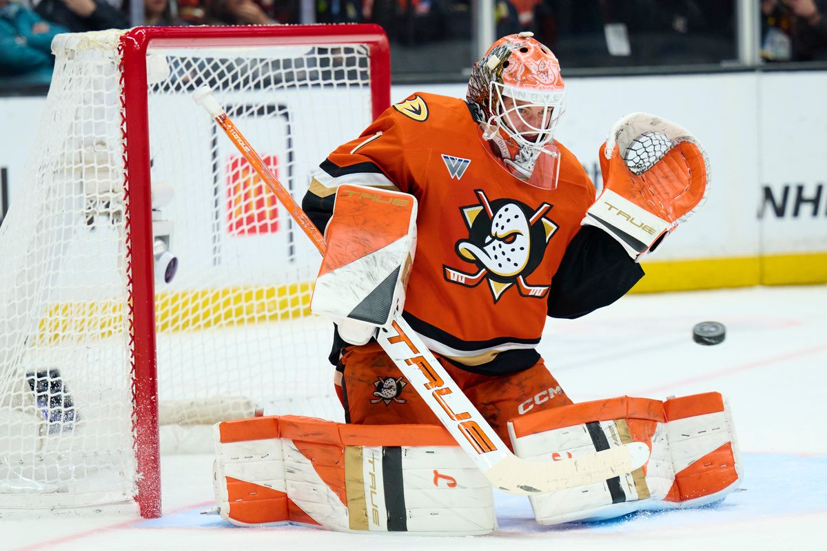 The Anaheim Duck’s goaltender Lukas Dostal (1) reache’s for a goal save agains’t the Seattle Kraken February 3rd, 2026 in Anaheim California.