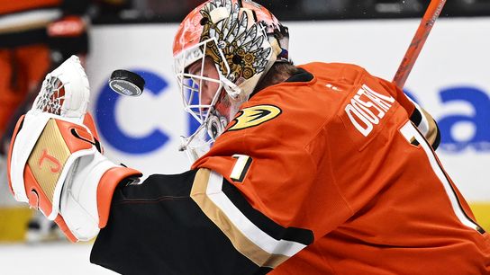 TST Images: Avalanche  defeat Ducks 5,1 at Honda Center taken Honda Center (Anaheim Ducks). Photo by Jon Bryan - The Sporting Tribune