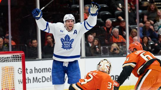 TST Images: Toronto Maple Leafs defeat Anaheim Ducks 5-4  taken Honda Center (Anaheim Ducks). Photo by Jon Bryan - The Sporting Tribune