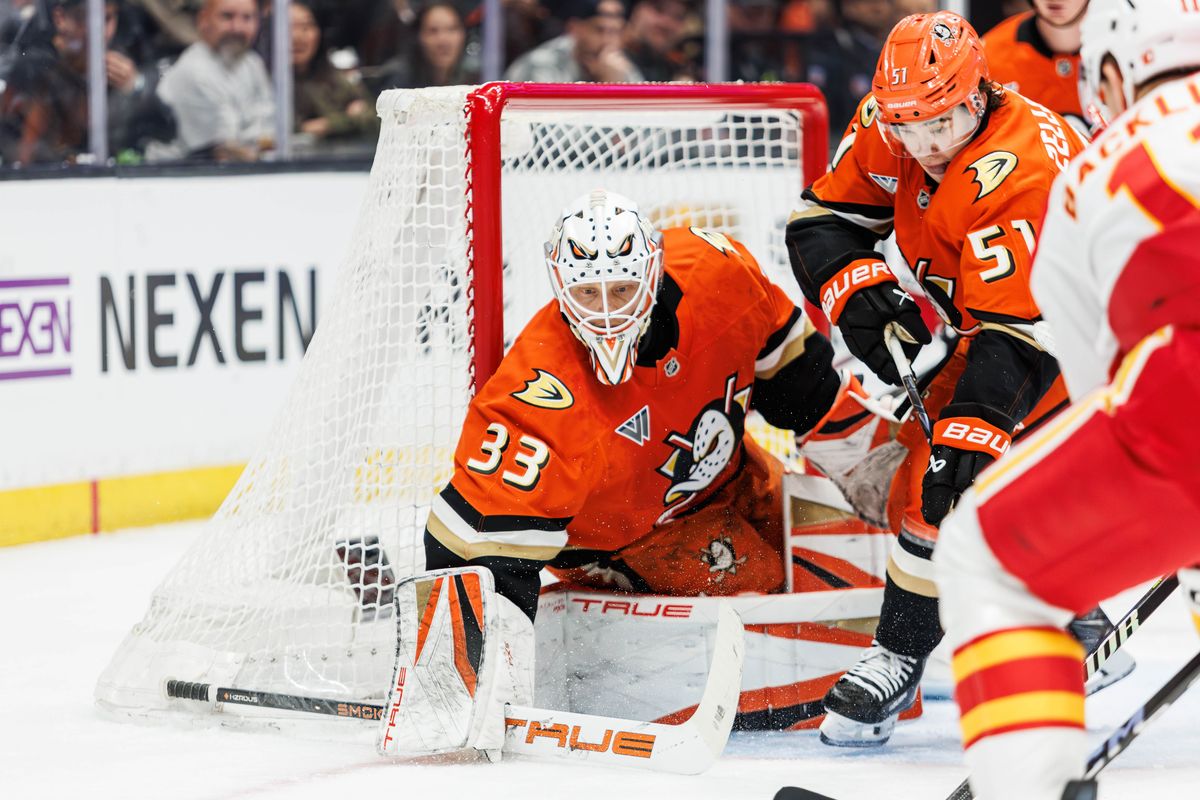 Anaheim Ducks goaltender Ville Husso (33) goal tends during an NHL hockey game against the Calgary Flames, Saturday April 4, 2026 in Anaheim, Calif.