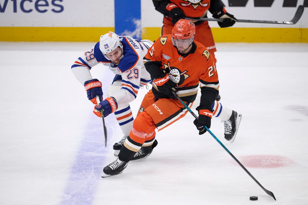 The Anaheim Ducks Ryan Poehling #25 skates with the puck during an NHL playoff game against The Edmonton Oilers, April 26th, 2026 in Anaheim California.