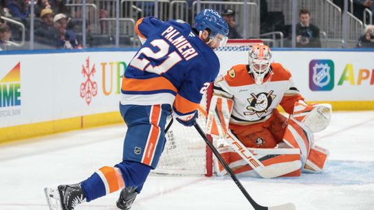 Ducks can't overcome another slow start, handed 4th straight loss taken at UBS Arena (Anaheim Ducks). Photo by Mandatory Credit: Wendell Cruz-Imagn Images
