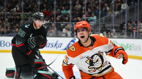 Ducks start fast, close hard in Seattle for 6th-straight victory taken at Climate Pledge Arena (Anaheim Ducks)
