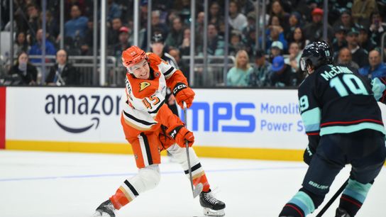 Sennecke scores in NHL debut, but Ducks falter in Seattle season opener taken at Climate Pledge Arena (Anaheim Ducks)