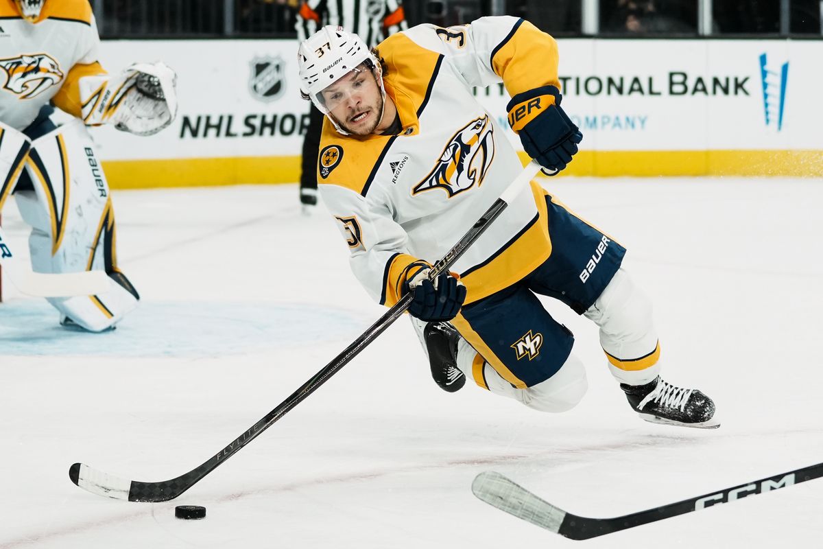 Nashville Predators defenseman Nick Blankenburg (37) eyes the puck during first period of NHL game against Vegas Golden Knights on Wed. Dec. 31, 2025 at T-Mobile Arena in Las Vegas.