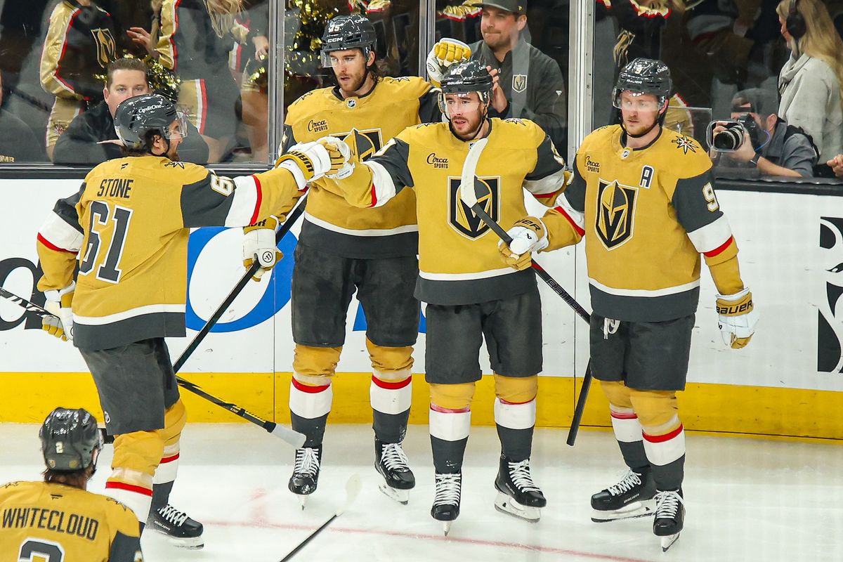 Vegas Golden Knights F Reilly Smith (19) celebrates with his teammates after scoring a goal against the Columbus Blue Jackets on Thursday January 8, 2026, in Las Vegas, Nevada. 