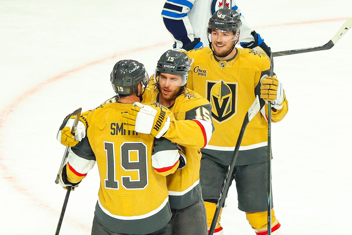  Vegas Golden Knights F Reilly Smith (19) celebrates with his teammates after scoring a goal against the Winnipeg Jets on Monday, April 13, 2026, in Las Vegas, Nevada. 