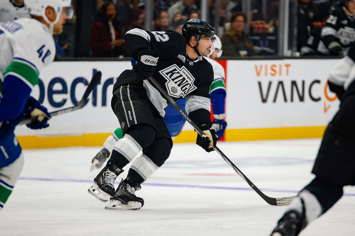 Los Angeles Kings left wing Kevin Fiala (22) seeks out teammate during game against Vancouver Canucks on Thursday, November 7, 2024 in Los Angeles. Los Angeles Kings left wing Kevin Fiala (22) seeks out teammate during game against Vancouver Canucks on Thursday, November 7, 2024 in Los Angeles.
