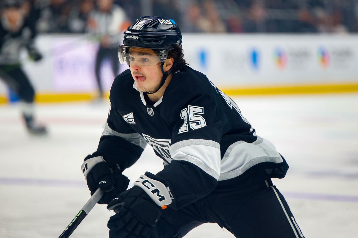 Los Angeles Kings forward Alex Turcotte (15) looks at goalkeeper after an assist attempt during game against Buffalo Sabres on Wednesday, November 20, 2024 in Los Angeles. Los Angeles Kings forward Alex Turcotte (15) looks at goalkeeper after an assist attempt during game against Buffalo Sabres on Wednesday, November 20, 2024 in Los Angeles.