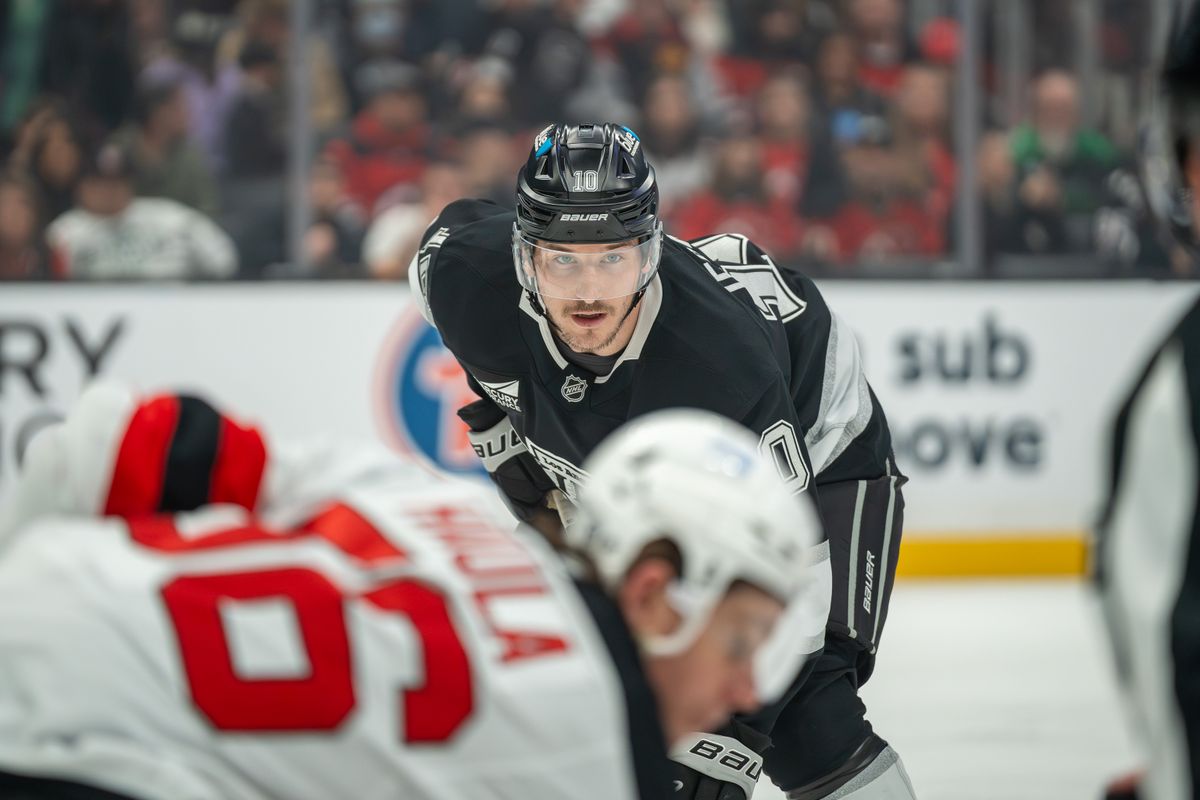 Tanner Jeannot #10 of the Los Angeles Kings focuses on the faceoff during the first period against the New Jersey Devils at Crypto.com Arena on January 1, 2025, in Los Angeles, California.