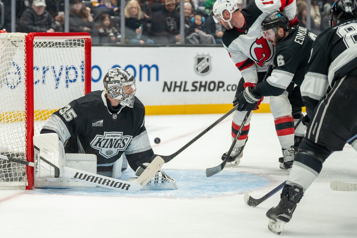 Darcy Kuemper #35 of the Los Angeles Kings makes a save during the second period against the New Jersey Devils at Crypto.com Arena on January 1, 2025, in Los Angeles, California.