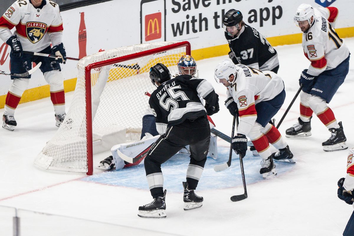 Los Angeles Kings RW Quinton Byfield (55) shoots at the goal in the game against the Florida Panthers on January 22, 2025 at Crypto.com Arena Los Angeles Kings RW Quinton Byfield (55) shoots at the goal in the game against the Florida Panthers on January 22, 2025 at Crypto.com Arena