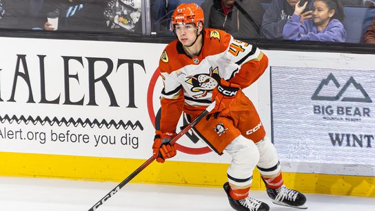 Sennecke scores, LaCombe-Helleson pair powers 6-point night, as Ducks down Utah, 6-1, in preseason taken at Honda Center (Anaheim Ducks)
