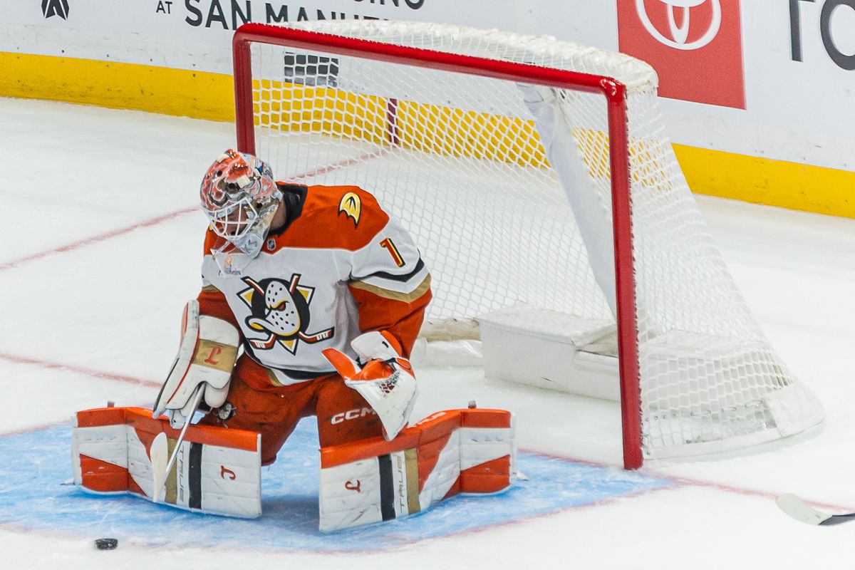 Anaheim Ducks Lukas Dostal (1) blocks the puck during an NHL hockey game against the Los Angeles Kings, Saturday October 4, 2025 in Los Angeles, Calif.