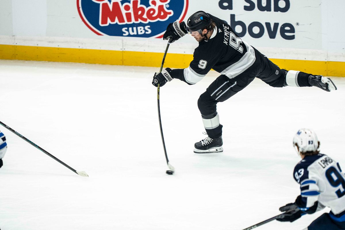 TST Images: Kings beat the Jets 3-0 at Crypto Arena