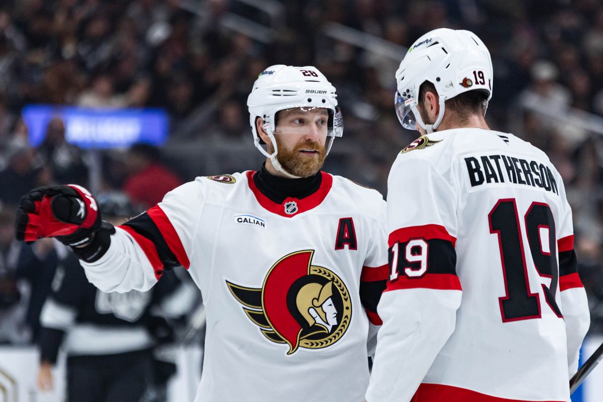Ottawa Senators right wing Claude Giroux (28) talks to right wing Drake Batherson (19) during an NHL game against the Los Angeles Kings on November 24, 2025 in Los Angeles, Calif.