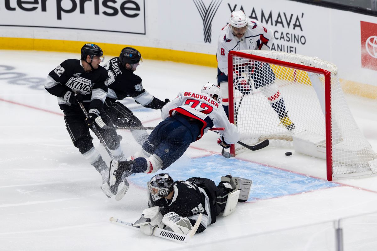 Left wing Anthony Beauvillier #72 of the Washington Capitals scores the game winning goal during an NHL hockey game against the Los Angeles Kings, Tuesday December 2, 2025 in Los Angeles, Calif.