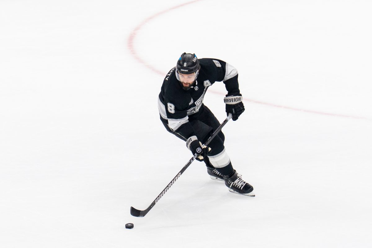 Los Angeles Kings D Drew Doughty (8) controls the puck during an NHL game against the Columbus Blue Jackets, Monday December 22nd, 2025 in Los Angeles, California. 