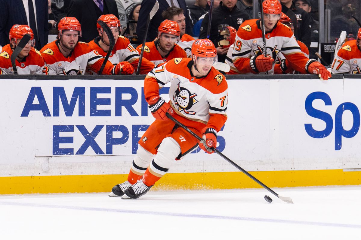 Anaheim Ducks RW Frank Vatrano (77) pushes the pace during an NHL game against the Los Angeles Kings, Saturday December 27th, 2025 in Los Angeles, California. 