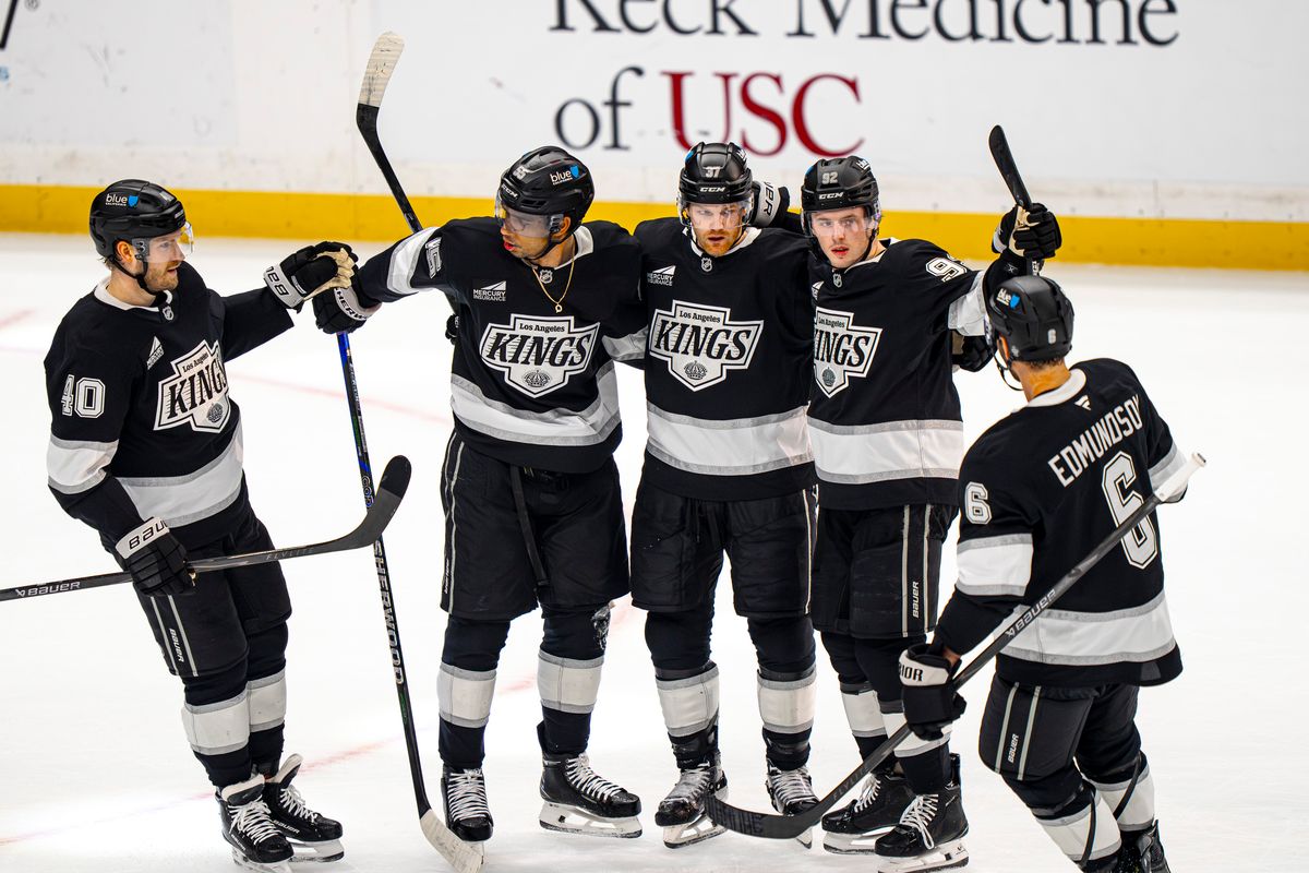 Los Angeles Kings celebrating Warren Foegele's goal during an NHL hockey game against the Edmonton Oilers on February 26th, 2026 in Los Angeles, CA.