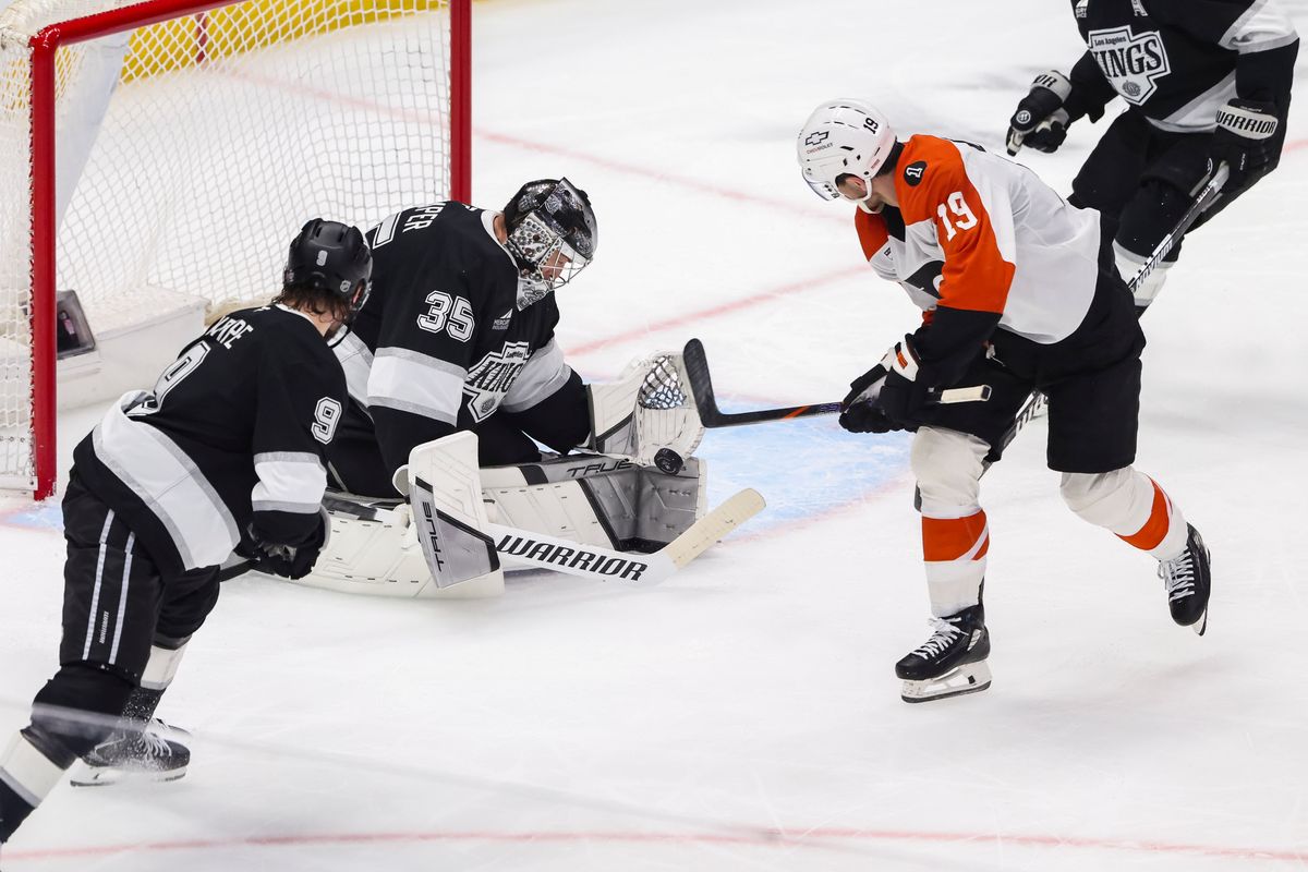 Darcy Kuemper #35 of the Los Angeles Kings makes a save on the shot by Garnet Hathaway #19 of the Philadelphia Flyers during an NHL hockey game, Thursday March 19, 2026 in Los Angeles, Calif.