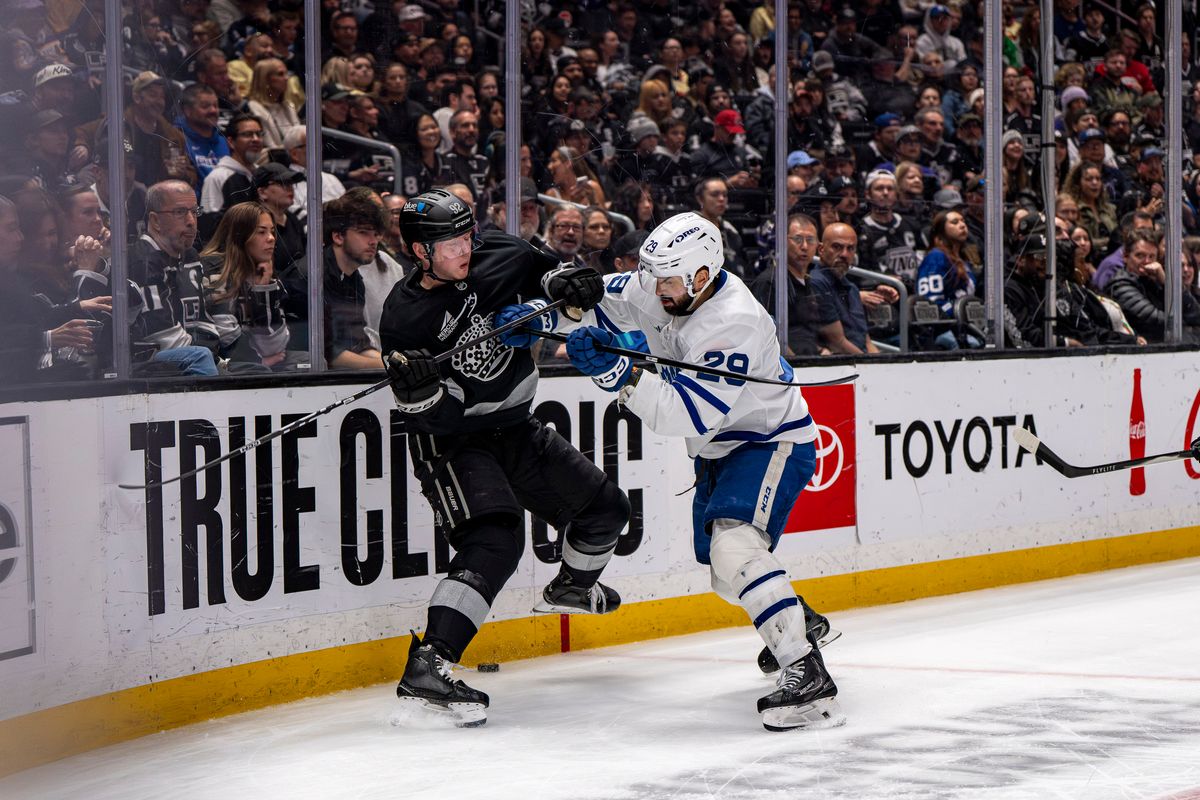 Los Angeles Kings defenseman Brandt Clarke (92) fighting Bo Groulx during an NHL hockey game against the Toronto Maple Leafs on April 4th, 2026 in Los Angeles, CA. Los Angeles Kings defenseman Brandt Clarke (92) fighting Bo Groulx during an NHL hockey game against the Toronto Maple Leafs on April 4th, 2026 in Los Angeles, CA.