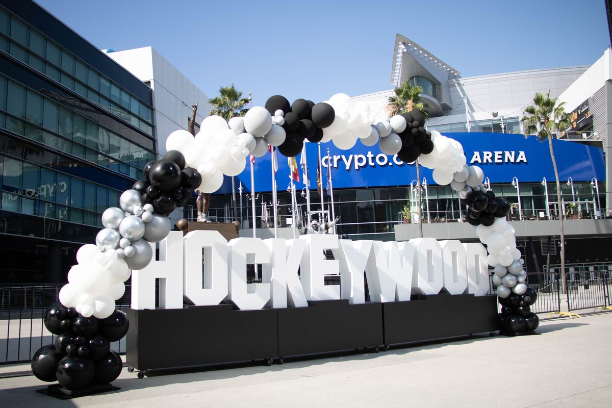 Los Angeles was dubbed Los Angeles was dubbed