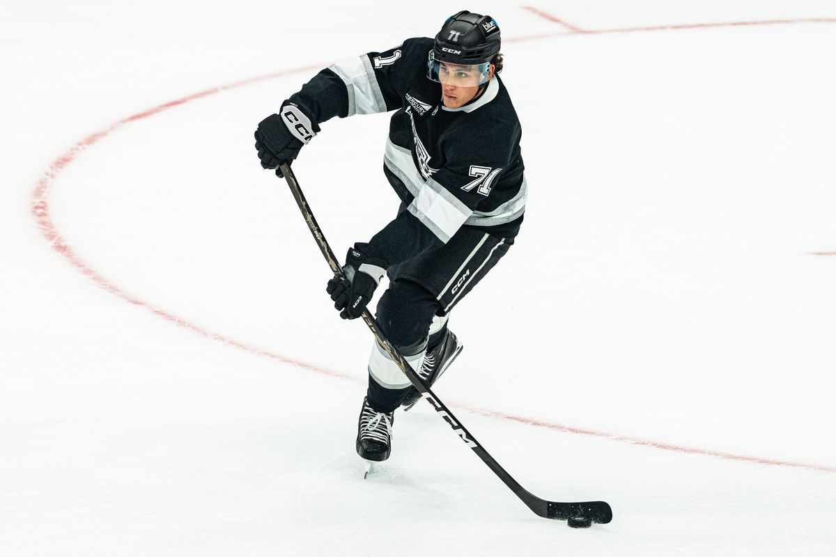Los Angeles Kings C Francesco Pinelli (71) looks to score during an NHL match against the Utah Mammoth on September 22nd, 2026 in Los Angeles, California. Los Angeles Kings C Francesco Pinelli (71) looks to score during an NHL match against the Utah Mammoth on September 22nd, 2026 in Los Angeles, California.