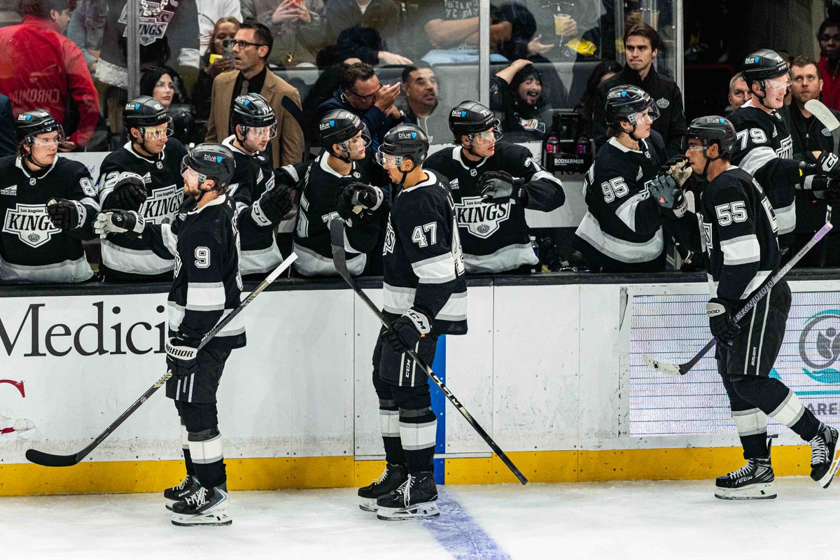 Los Angeles Kings celebrate a goal during an NHL match against the Utah Mammoth on September 22nd, 2026 in Los Angeles, California. Los Angeles Kings celebrate a goal during an NHL match against the Utah Mammoth on September 22nd, 2026 in Los Angeles, California.