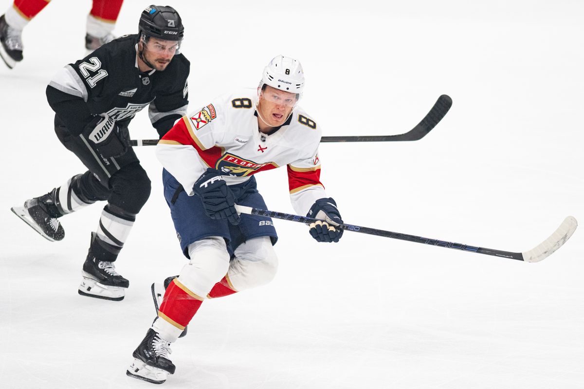 Los Angeles Kings center Scott Laughton (21) skates to position during an NHL hockey game against the Florida Panthers, Tuesday, October 6, 2026 in Los Angeles. Los Angeles Kings center Scott Laughton (21) skates to position during an NHL hockey game against the Florida Panthers, Tuesday, October 6, 2026 in Los Angeles.