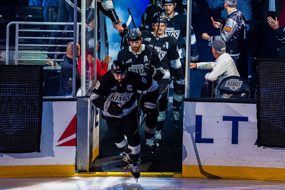 Los Angeles Kings make their entrance during an NHL hockey match against the Edmonton Oilers on October 13th, 2026 in Los Angeles, California. Los Angeles Kings make their entrance during an NHL hockey match against the Edmonton Oilers on October 13th, 2026 in Los Angeles, California.