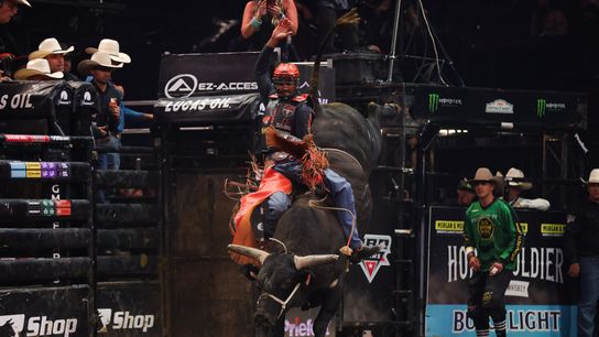 Kansas City Outlaws Sandro Batista rides Kansas City Outlaws Sandro Batista rides