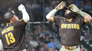 Wild Card Series Preview: Padres meet Cubs in The Gaslamp; Musgrove returns as postseason reliever taken at Petco Park (San Diego Padres). Photo by David Banks-Imagn Images