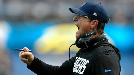 The Harbaugh era has reached its first real crisis taken at SoFi Stadium (Los Angeles Chargers). Photo by Kirby Lee-Imagn Images