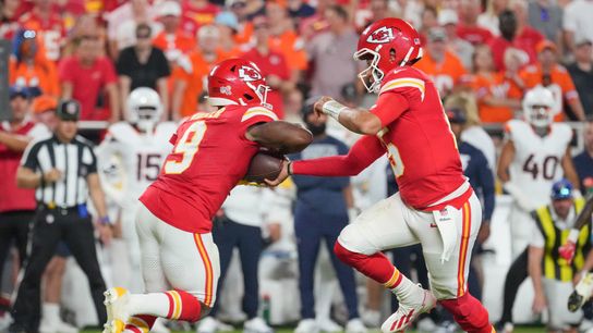 Sep 14, 2026; Kansas City, Missouri, USA; Kansas City Chiefs quarterback Patrick Mahomes (15) hands off to running back Kenneth Walker III (9) against the Denver Broncos during the game at GEHA Field at Arrowhead Stadium. Sep 14, 2026; Kansas City, Missouri, USA; Kansas City Chiefs quarterback Patrick Mahomes (15) hands off to running back Kenneth Walker III (9) against the Denver Broncos during the game at GEHA Field at Arrowhead Stadium.