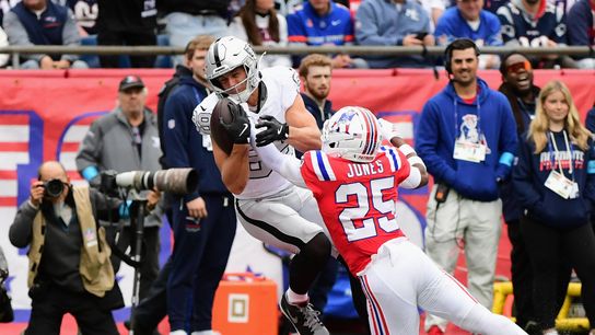 Oct 11, 2026; Foxborough, Massachusetts, USA; Las Vegas Raiders tight end Brock Bowers (89) catches a thirteen-yard touchdown pass from quarterback Kirk Cousins (not pictured) against New England Patriots cornerback Marcus Jones (25) during the first quarter at Gillette Stadium. Oct 11, 2026; Foxborough, Massachusetts, USA; Las Vegas Raiders tight end Brock Bowers (89) catches a thirteen-yard touchdown pass from quarterback Kirk Cousins (not pictured) against New England Patriots cornerback Marcus Jones (25) during the first quarter at Gillette Stadium.