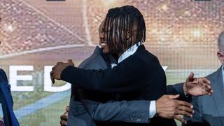 Travis Hunter wins big in Vegas: takes home Lott IMPACT Trophy taken in Las Vegas (News). Photo by Kalin Sipes - The Sporting Tribune