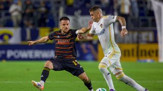 TST Español: LA Galaxy derrota 2-1 a FC Dallas taken at Dignity Health Sports Park (LA Galaxy). Photo by Amber Rodriguez- The Sporting Tribune