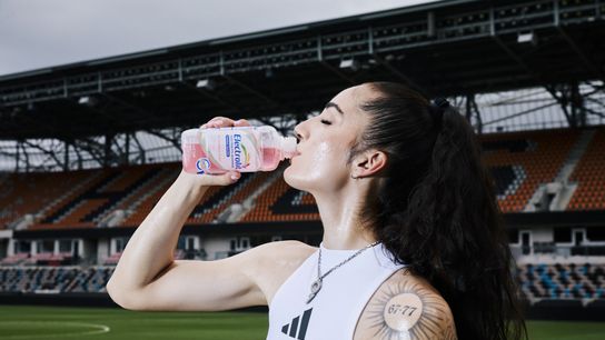 Electrolit Scores with Houston Dash’s Diana Ordóñez as Electrolit Athlete on April 14, 2025