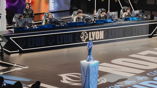 Gold, Kills, and Dragons: A First-Timer's Guide to Watching League of Legends, According to the People Who Call It taken at Riot Games Arena São Paulo (Esports). Photo by RIOT Games