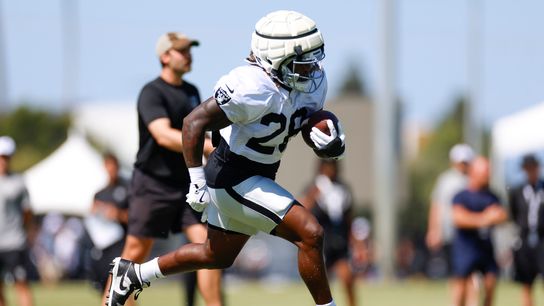Raiders Training Camp: Defense continues to dominate in first practice with pads taken at Jack Hammett Sports Complex (Las Vegas Raiders)