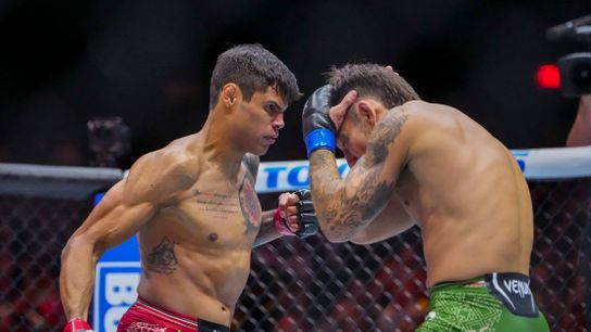 Sep 14, 2024; Las Vegas, Nevada, USA; Daniel Zellhuber of Mexico (red gloves) fights Esteban Ribovics of Argentina (blue gloves) during Riyadh Season Noche UFC 306 at The Sphere.