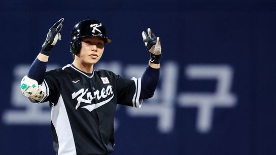 Dodgers sign infielder Hyeseong Kim to three-year deal taken at Dodger Stadium  (Los Angeles Dodgers)