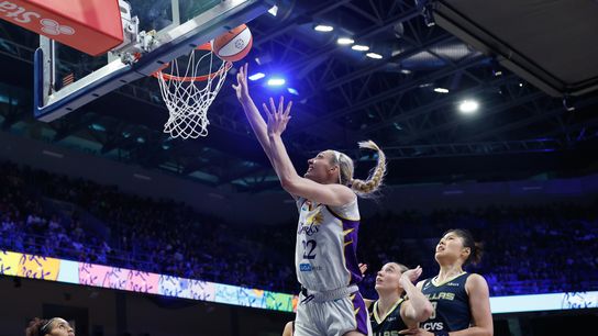 Sparks battle back but can't finish comeback in 90-82 loss to Wings taken at College Park Center (Los Angeles Sparks)